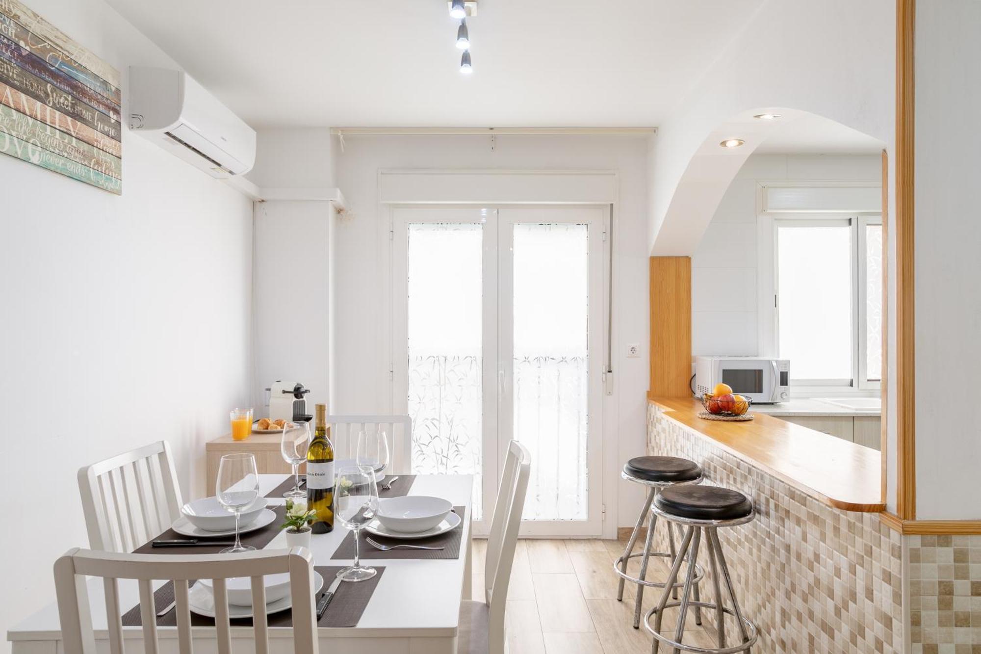 Apartamentos San Leandro, Centro Alicante Kültér fotó