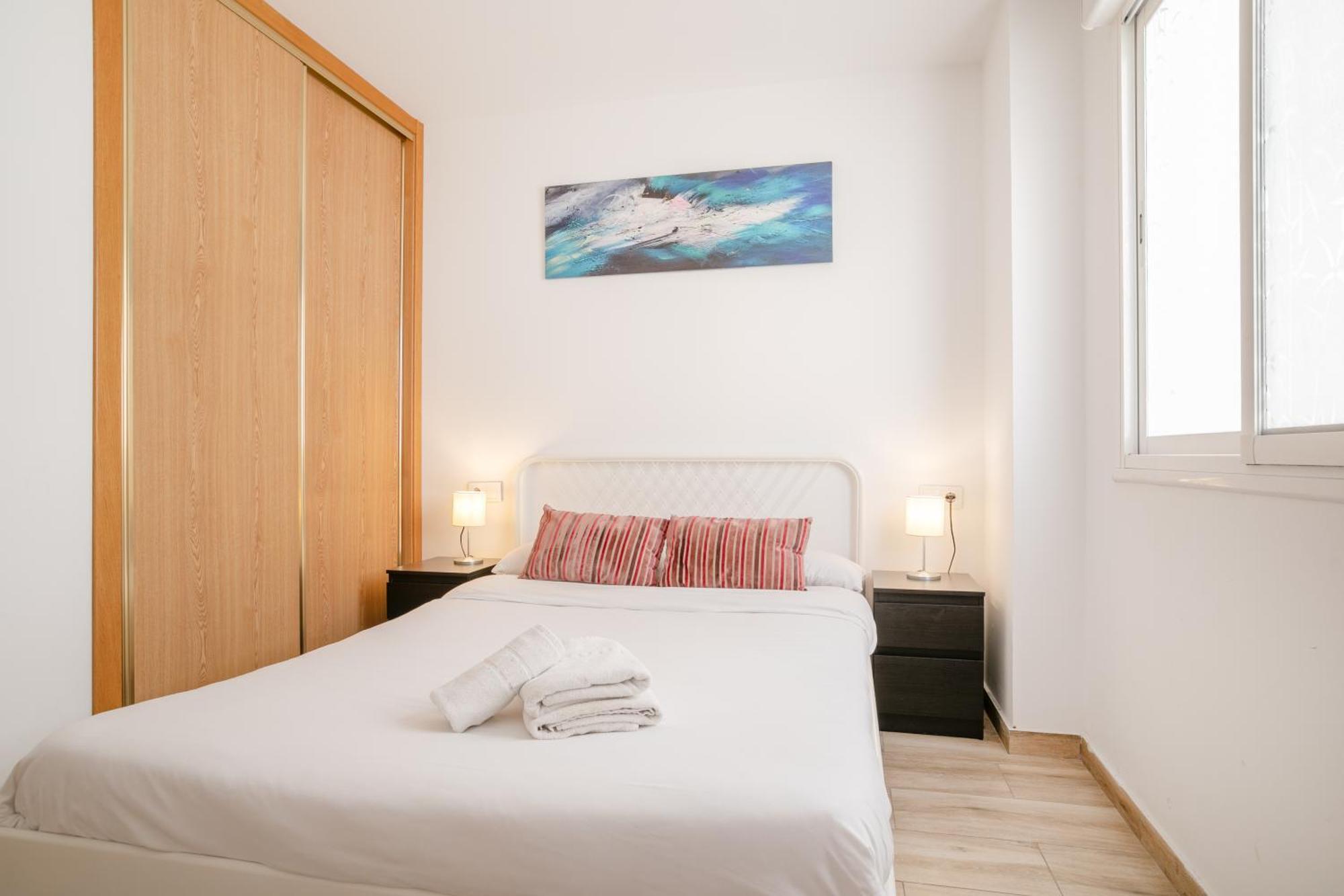 Apartamentos San Leandro, Centro Alicante Kültér fotó