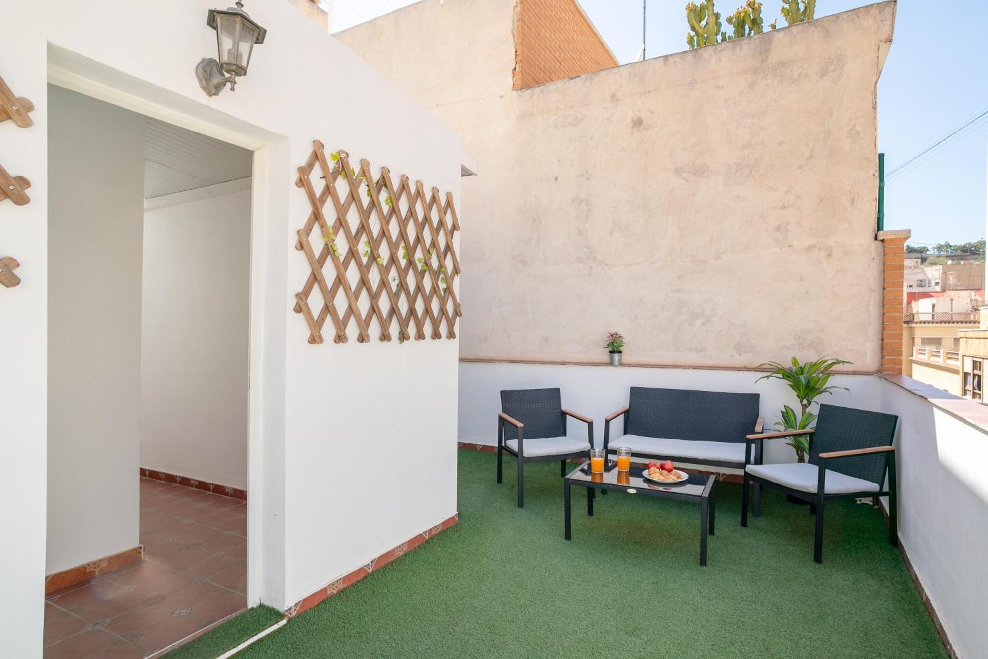 Apartamentos San Leandro, Centro Alicante Kültér fotó