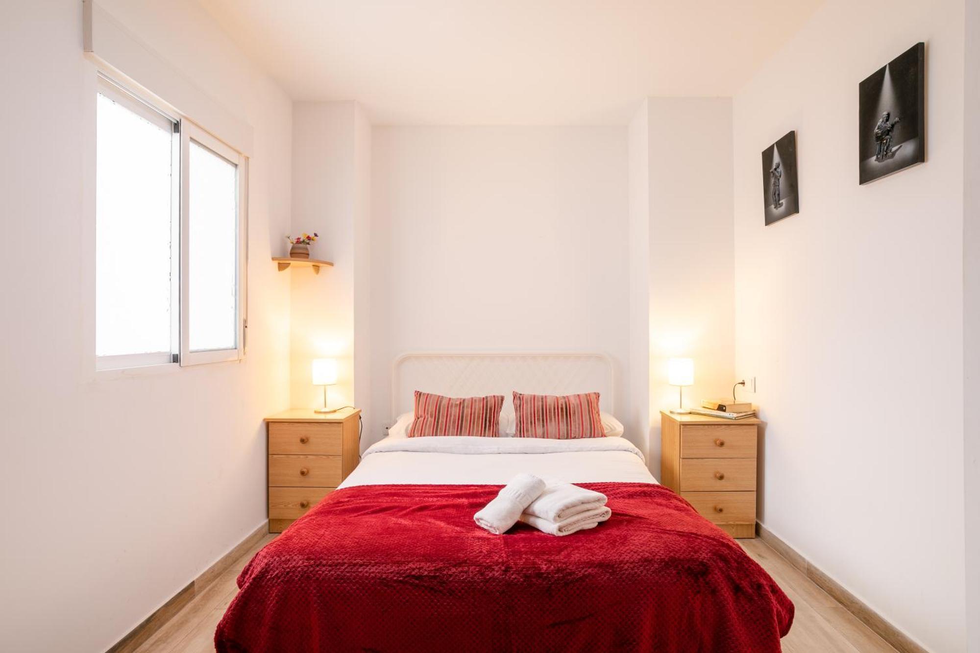 Apartamentos San Leandro, Centro Alicante Kültér fotó