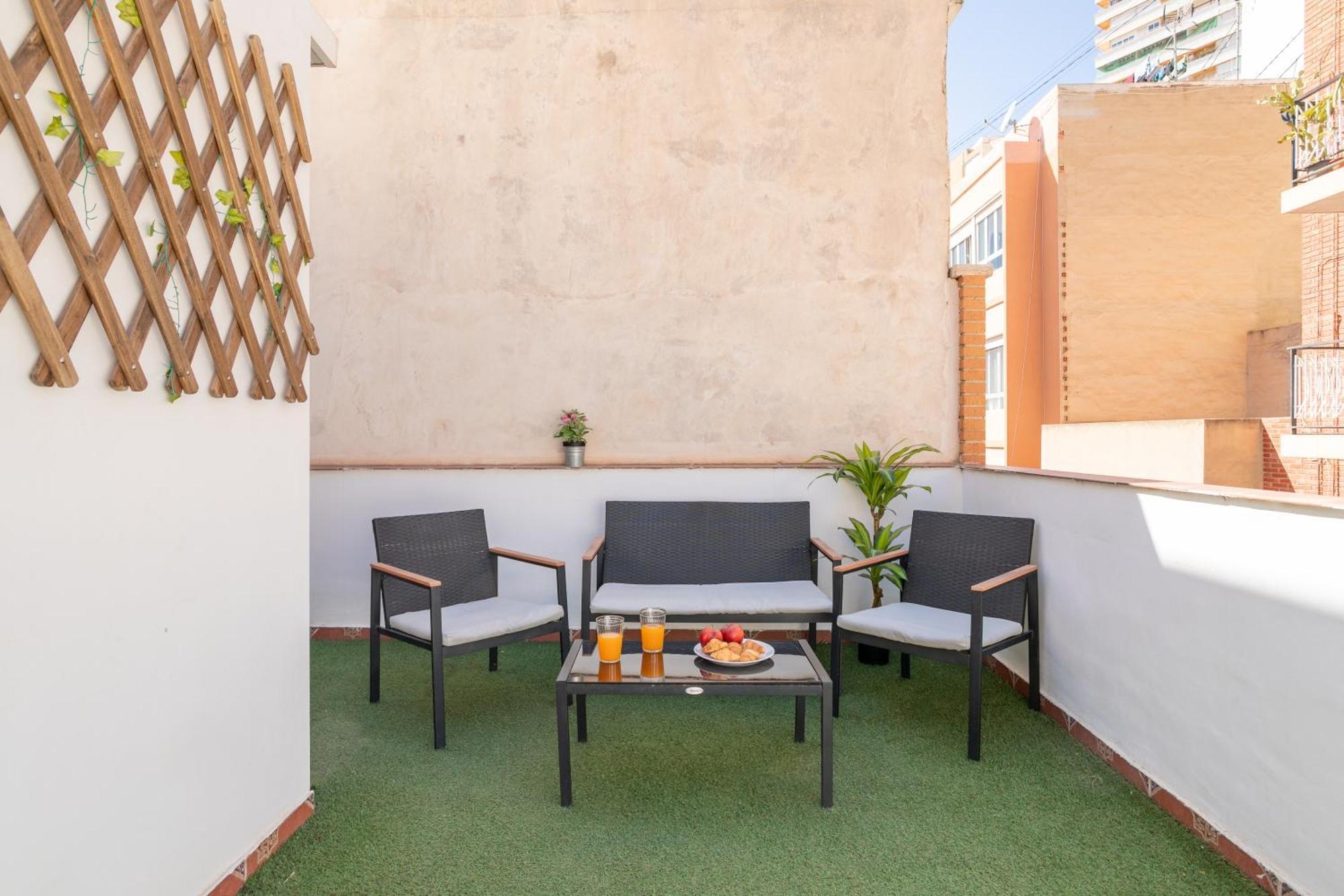 Apartamentos San Leandro, Centro Alicante Kültér fotó