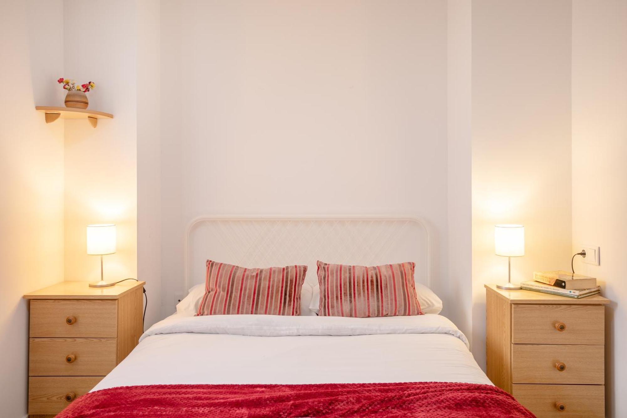 Apartamentos San Leandro, Centro Alicante Kültér fotó